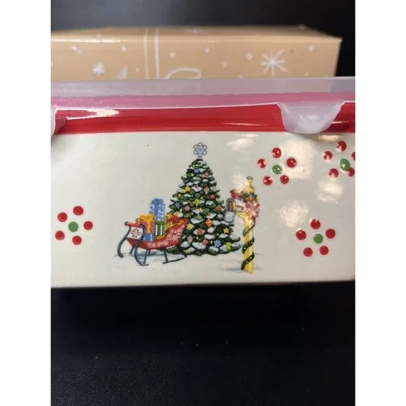 Temp-Tations by Tara HOLIDAY 12 oz loaf pan with plastic cover Christmas Tree - Picture 2 of 6